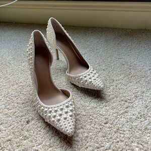 I.N.C women’s chic pumps